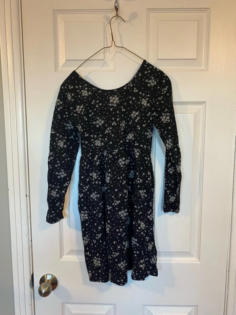 Old Navy Girls Large 10-12 Black Floral Long Sleeve Fit & Flare Dress - Picture 1 of 6